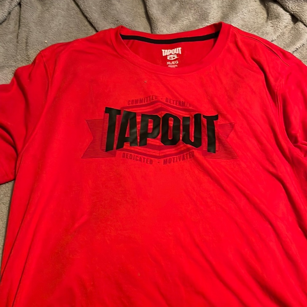 !!!MENS RED TAPOUT SHIRT !!
